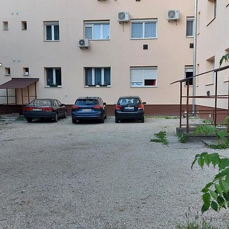Ancsi Apartmant Kecskemet Kecskemét Exterior foto